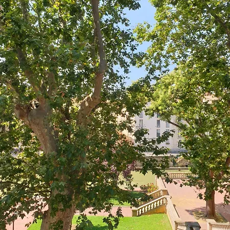 Les Jardins De L'archeveche Apartment *